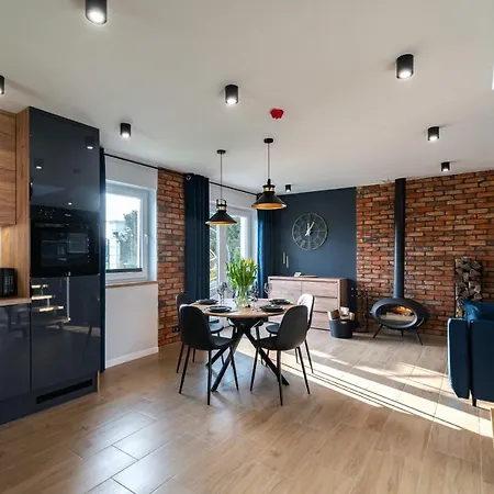 Dom wakacyjny Family - Dwupoziomowe Z Basenem *