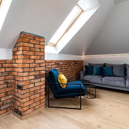 Dom wakacyjny Family - Dwupoziomowe Z Basenem