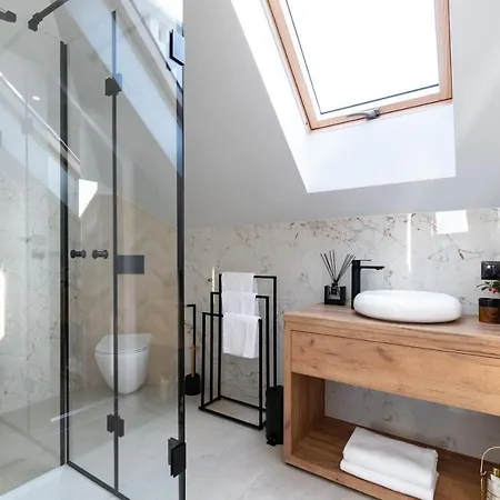 Дом отдыха Family - Dwupoziomowe Z Basenem