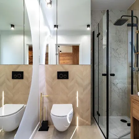 Dom wakacyjny Family - Dwupoziomowe Z Basenem