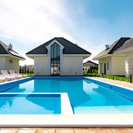 Family - Dwupoziomowe Z Basenem Dom wakacyjny