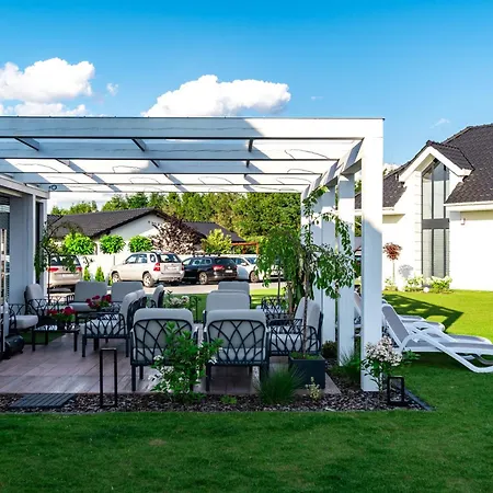 Vakantiehuis Family - Dwupoziomowe Z Basenem