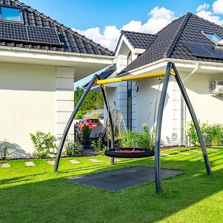 Дом отдыха Family - Dwupoziomowe Z Basenem Устка