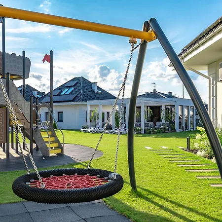 Family - Dwupoziomowe Z Basenem Ustka