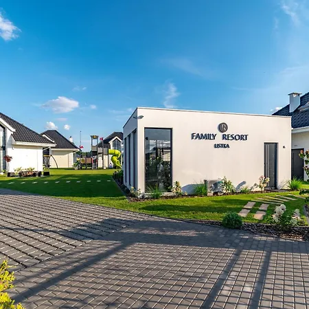 Family - Dwupoziomowe Z Basenem *