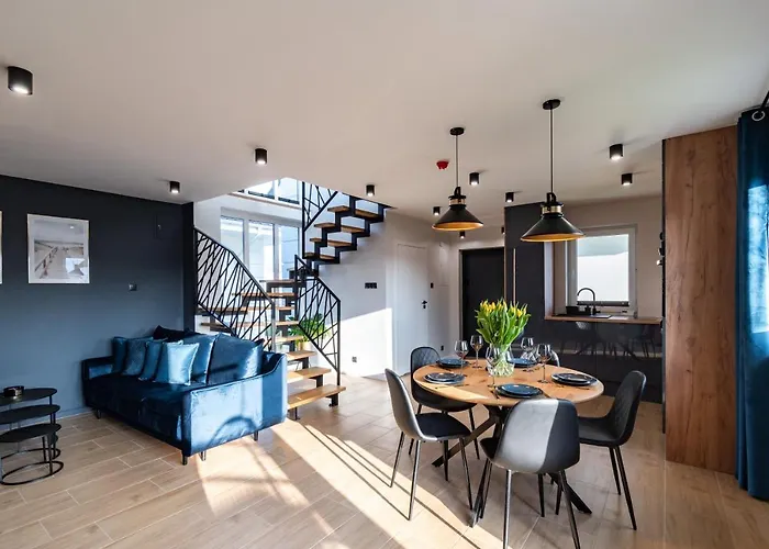 Family - Dwupoziomowe Z Basenem Vakantiehuis Ustka