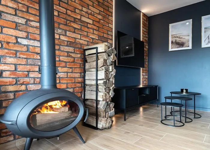 Vakantiehuis Family - Dwupoziomowe Z Basenem Ustka