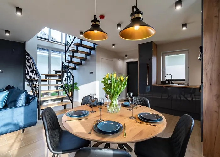 度假居 Family - Dwupoziomowe Z Basenem