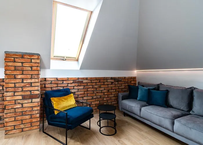 Family - Dwupoziomowe Z Basenem Ferienhaus *