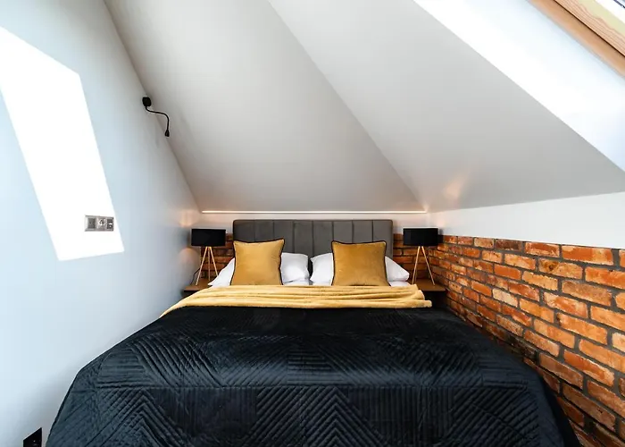 Family - Dwupoziomowe Z Basenem 度假居 *