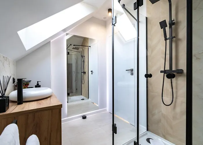 Vakantiehuis Family - Dwupoziomowe Z Basenem