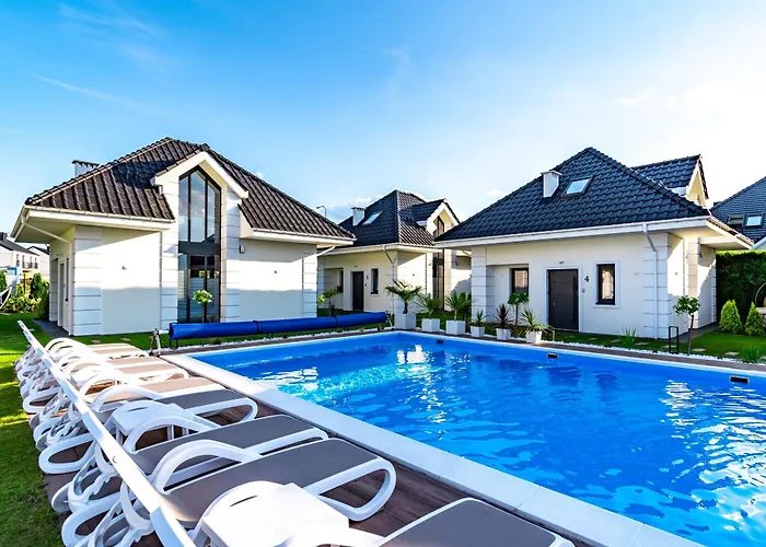 Vakantiehuis Family - Dwupoziomowe Z Basenem