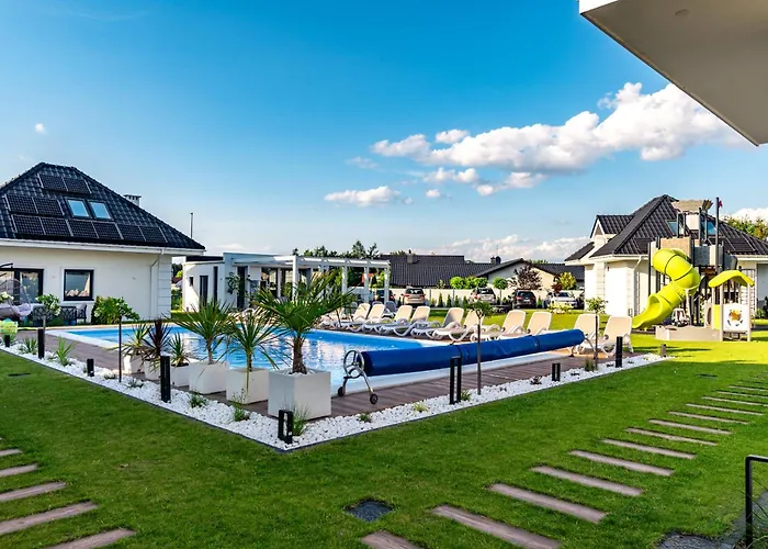 Family - Dwupoziomowe Z Basenem Vakantiehuis Ustka