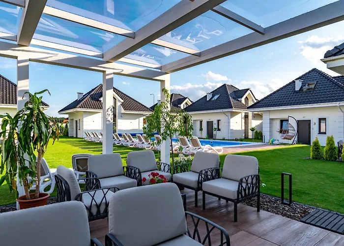 Family - Dwupoziomowe Z Basenem Vakantiehuis Ustka