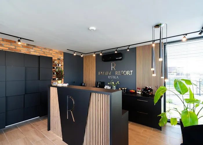 Family - Dwupoziomowe Z Basenem Vakantiehuis